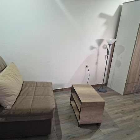 Square Apartment Paracin Exterior photo