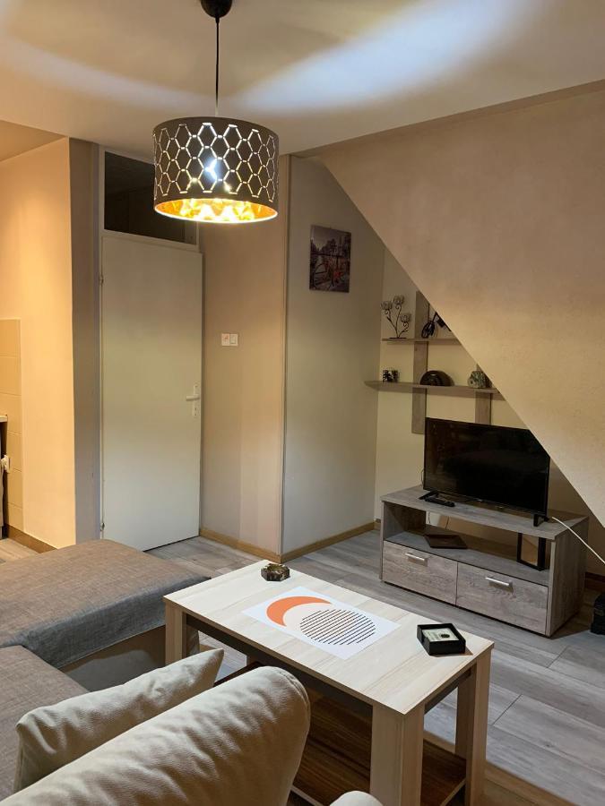 Square Apartment Paracin Exterior photo